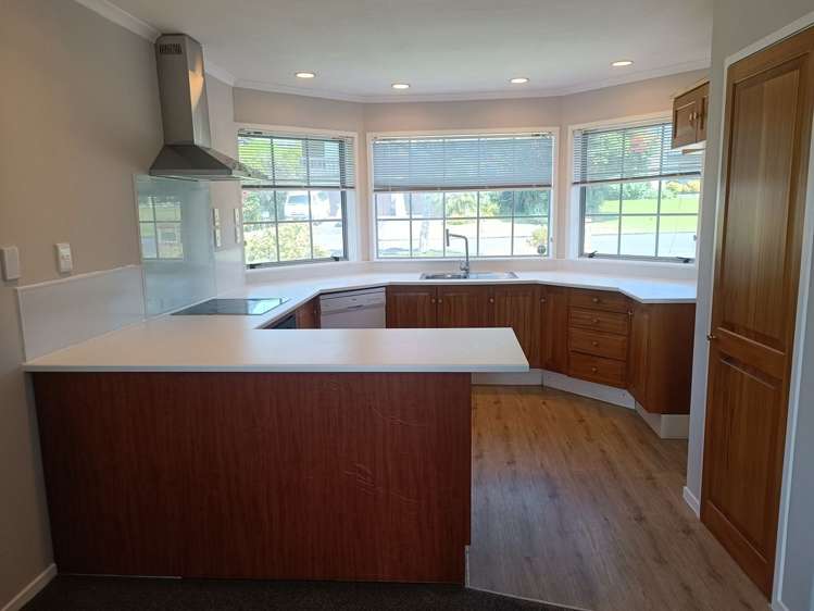 2/15 Summermist Drive Northpark_9