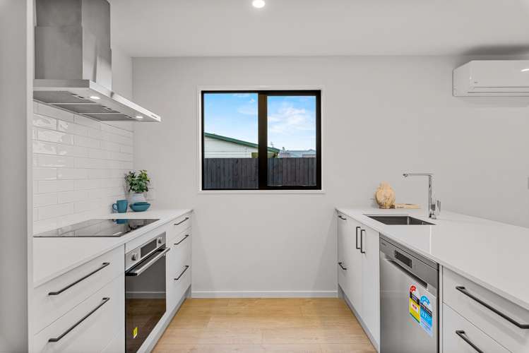2/10 Farquhars Road Redwood_7