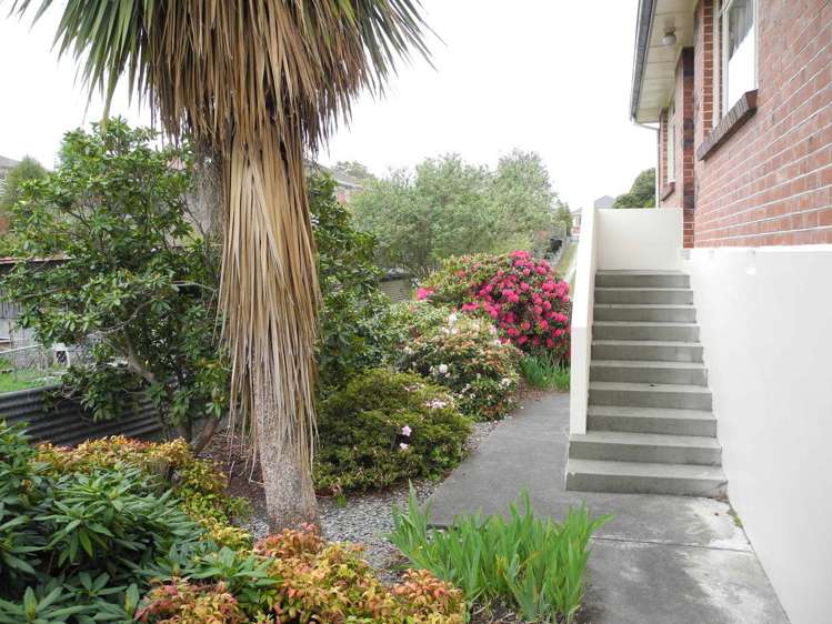 38 Avenue Road West End_11