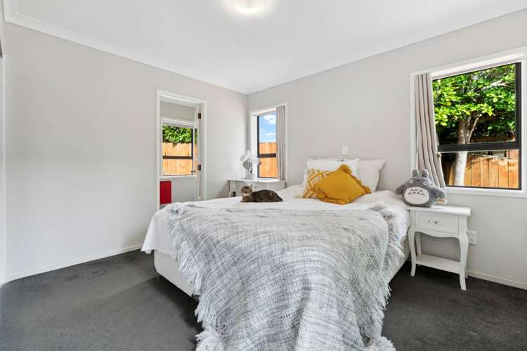 10 Photinia Place Botany Downs_10