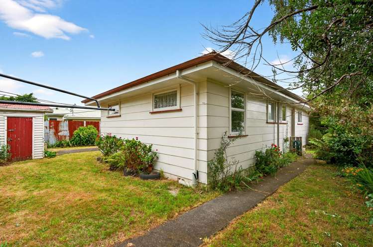 4 Hardie Grove Featherston_15