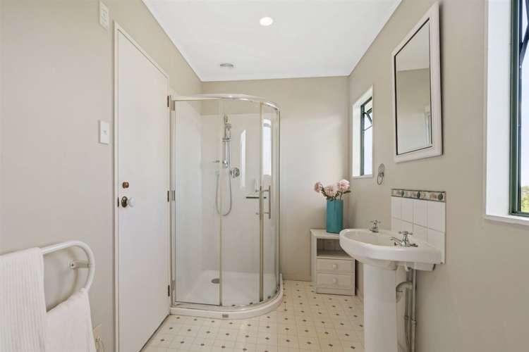 2/883 East Coast Road Northcross_17