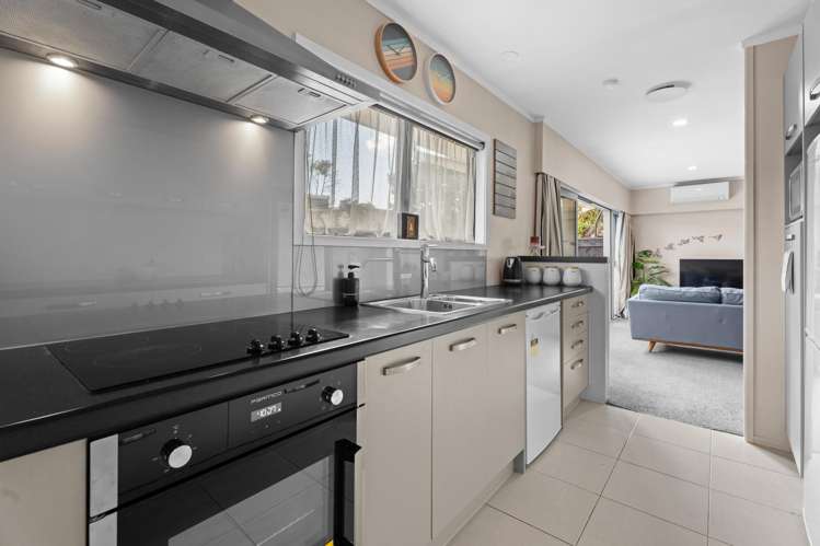 1/71 Moore Street Howick_7