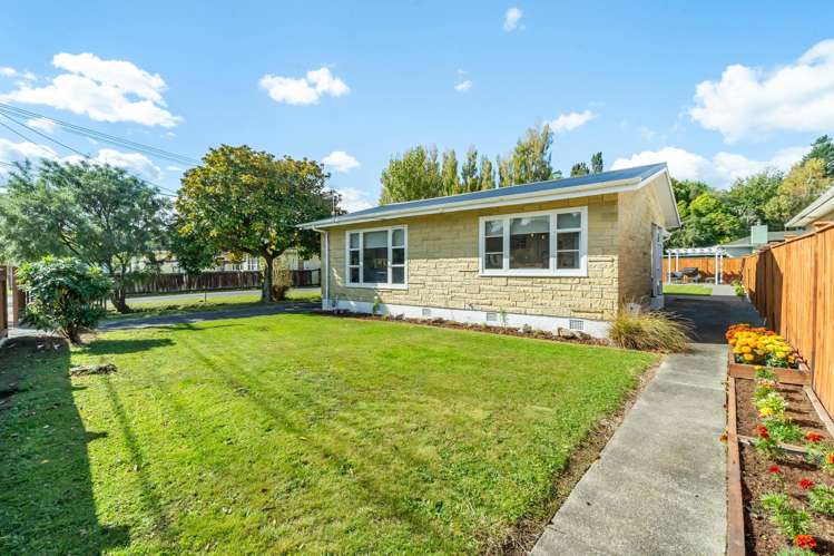 185 Stokes Valley Road_0
