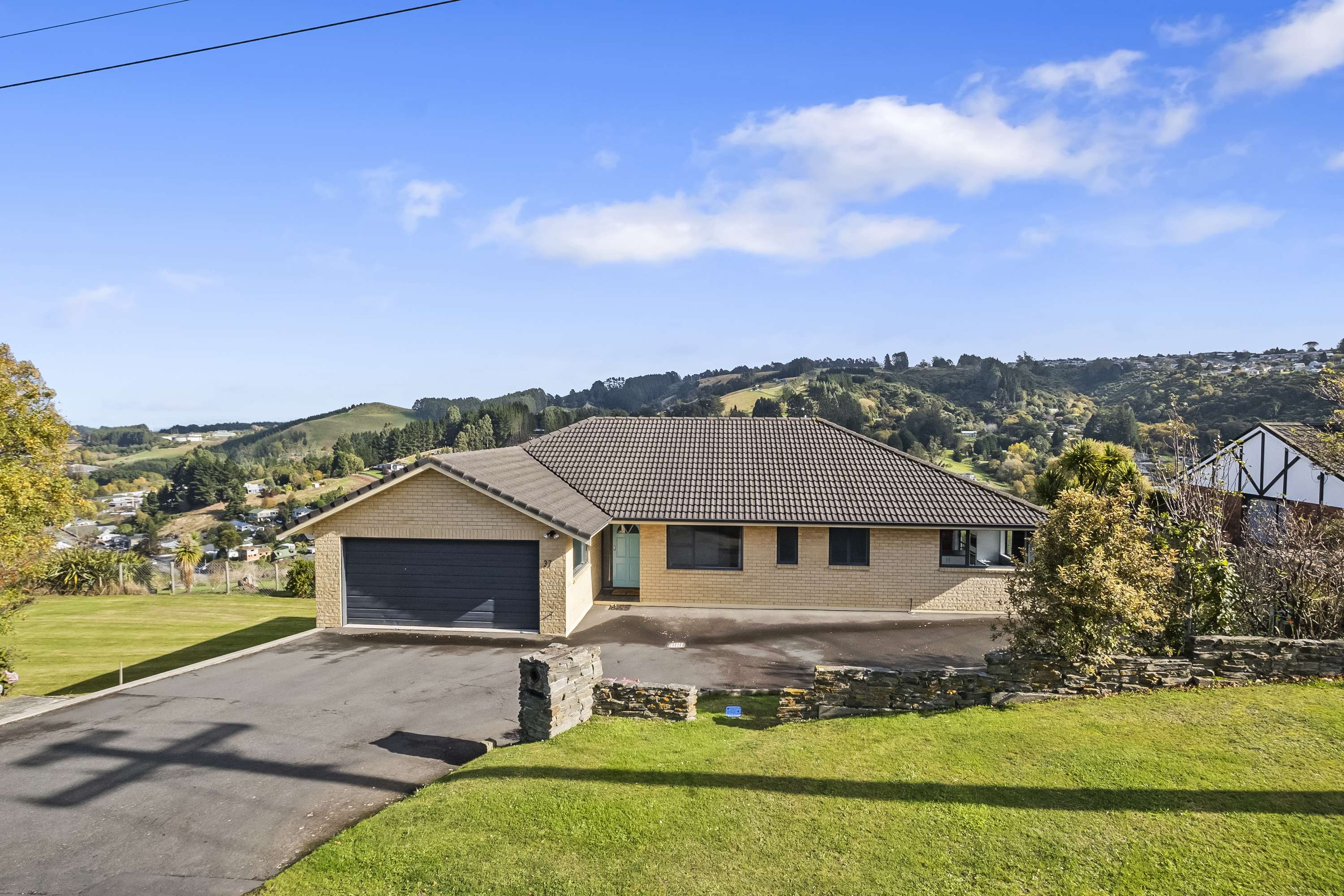 37 Pitcairn Street Belleknowes Dunedin City Houses for Sale One