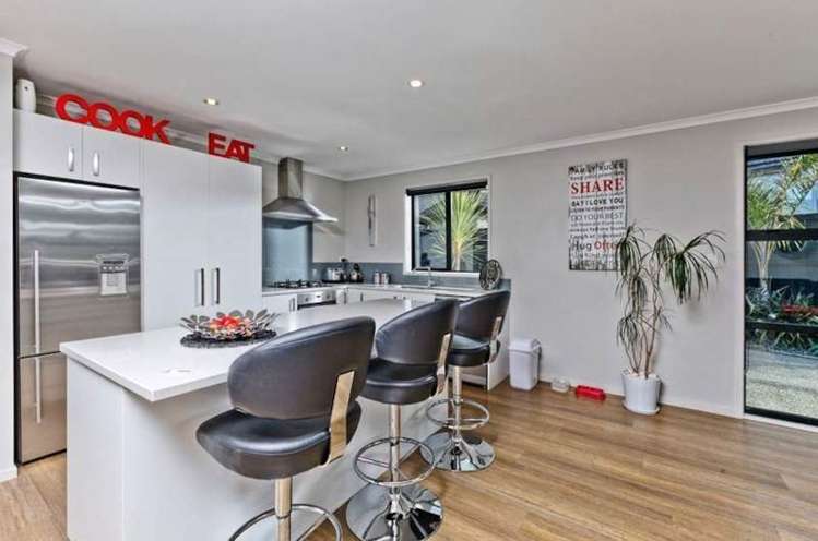 2 Steamer Road Silverdale_11