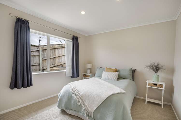 16 Lorna Irene Drive Raumati South_15