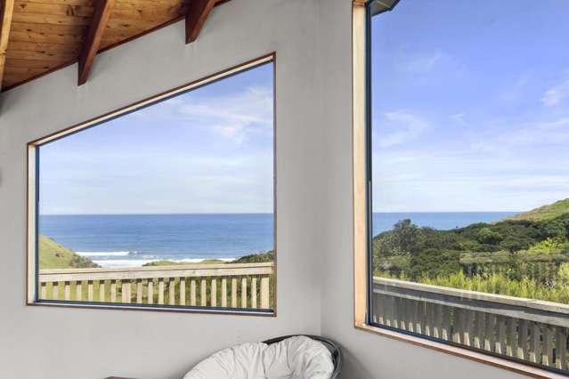 1574 Whaanga Road Raglan_3