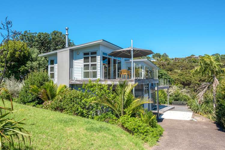 28 Victoria Road North Onetangi_8