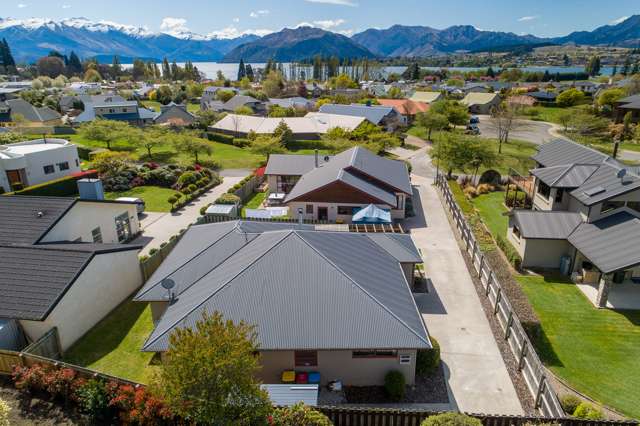 11b Little Oak Common Wanaka_2