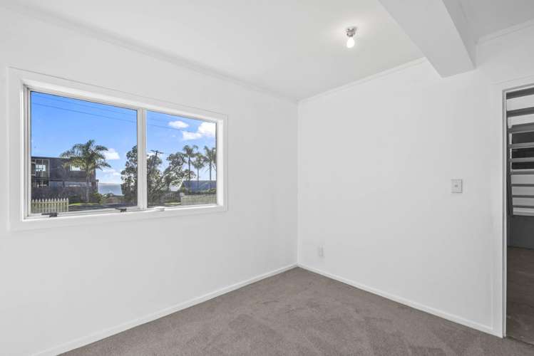 195 Vipond Road Stanmore Bay_11