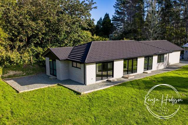 Native Bush, Modern Comfort & Gentle Country Charm