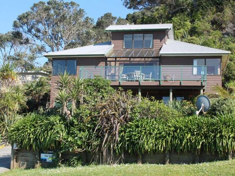 82 Ocean Beach Road Tairua_19