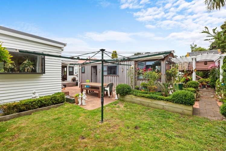 15 Glamis Avenue Strathmore Park_19