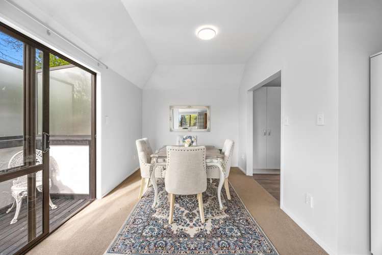 2/57b Cashmere Road_5