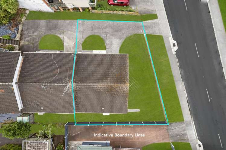 1/1 Griffen Park Road Mount Roskill_24