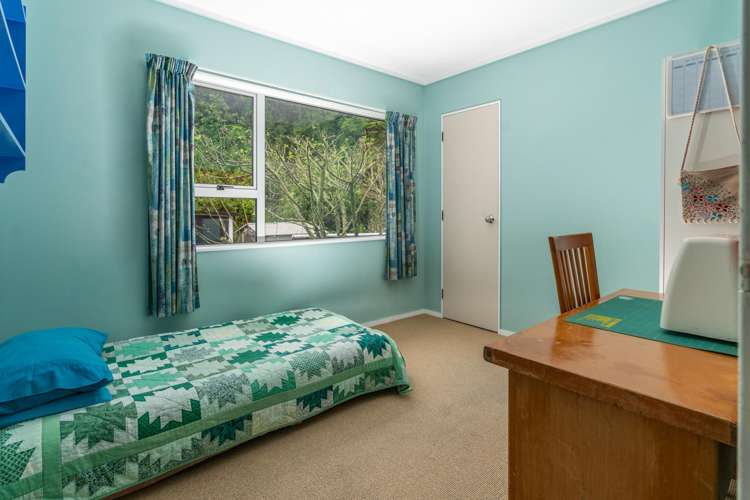 12 Fiona Grove Karori_8