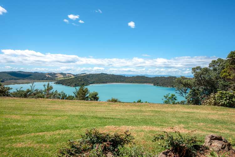 402 Orapiu Road Waiheke Island_8