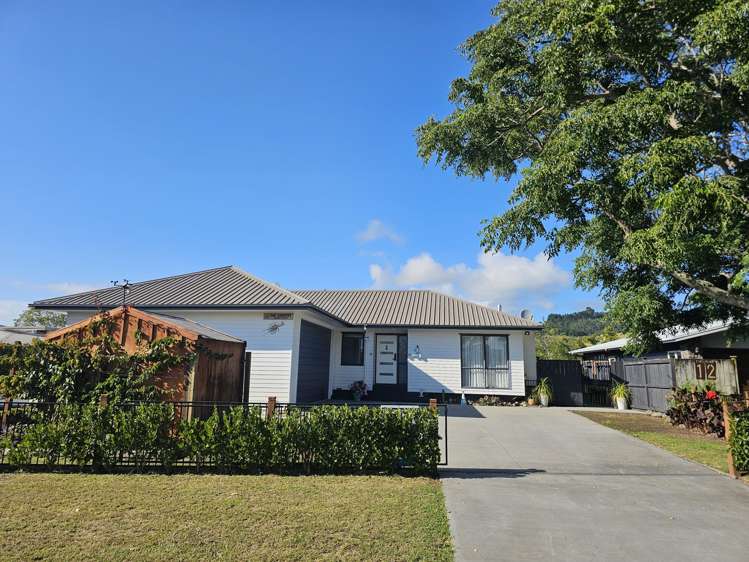 13 Martin Place Cooks Beach_26