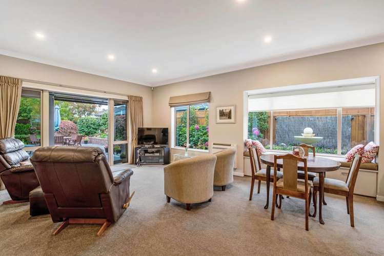 263 Southfield Drive Lincoln_6