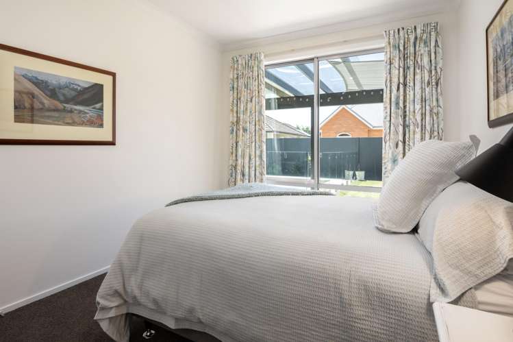 5 Roussel Place Springlands_13