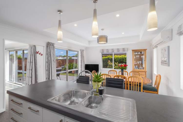 32 Euphrasie Drive Aidanfield_5