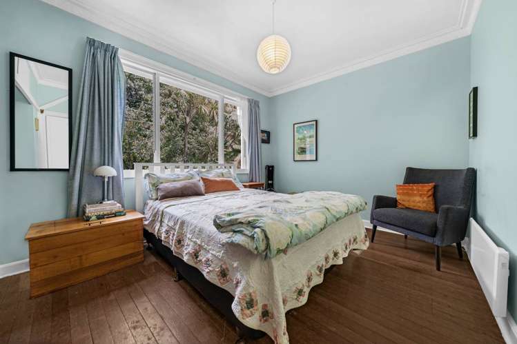 32 Derwent Crescent Titirangi_4