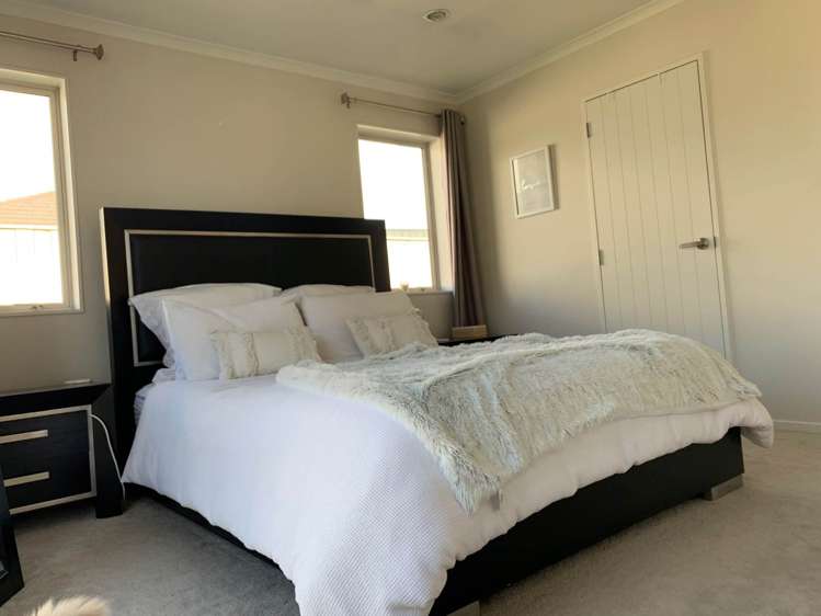 4 Iwinuku Crescent Wattle Downs_5