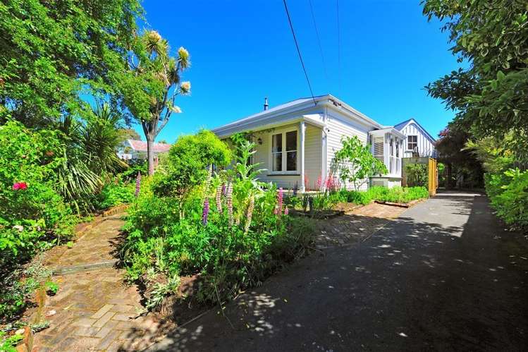 102 Wildberry Street_0