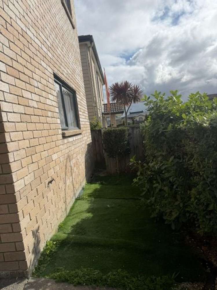 9 Agapanthus Place Flat Bush_15