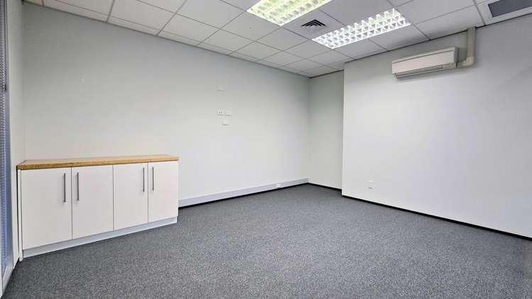 1/1 Show Place Addington_13