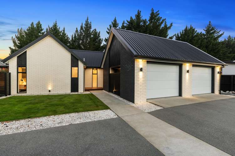 19 Kohunga Crescent Bottle Lake_24