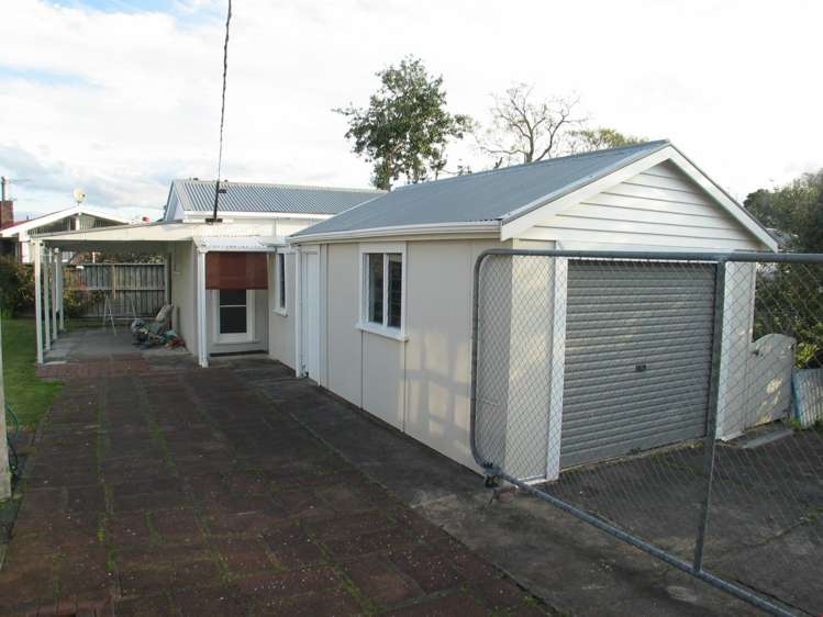 1 Abel Tasman Avenue Henderson_11