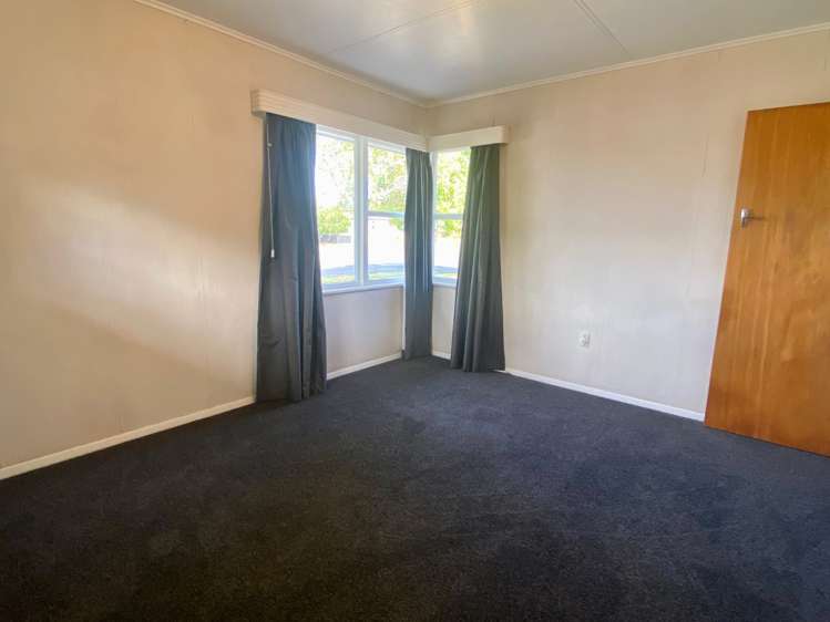 2 Keith Elliott Street Feilding_9