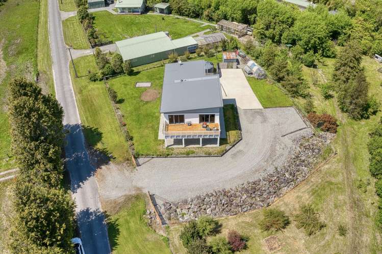 91 Beach Road Kakapotahi_37