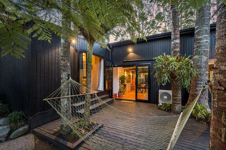 34 Hollywood Avenue Titirangi_14