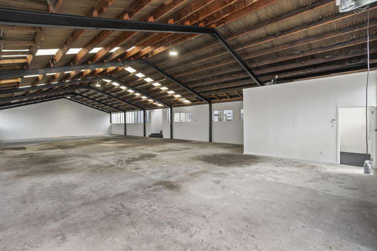 8 Waikaukau Road Glen Eden_11