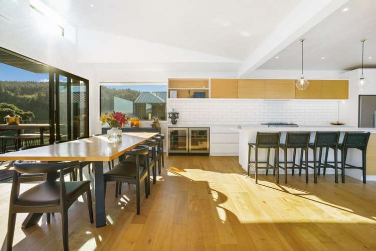 103 Beach Road Whangamata_9