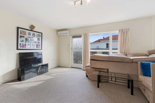 2/164 Huxley Street Sydenham_2