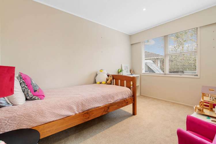 2/2 Pine Terrace Howick_5