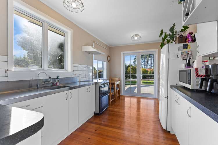 16 Cumming Street Okato_8