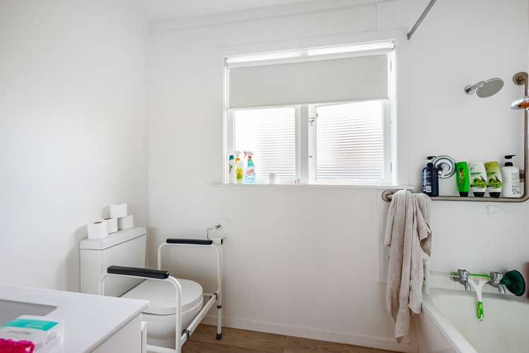 8 Middlesex Street Levin_8