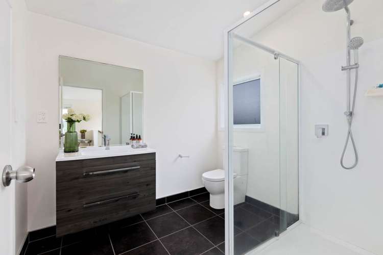 640 Beach Road Browns Bay_26