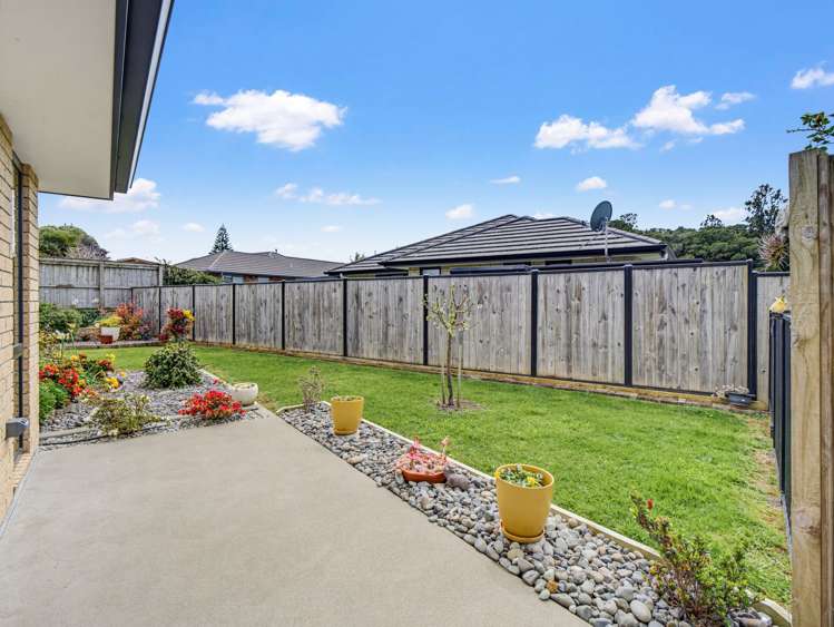 8 Sycamore Drive Te Kamo_29