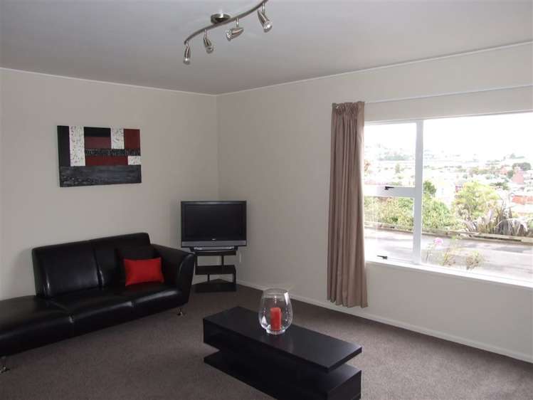 33a Easther Crescent Kew_13