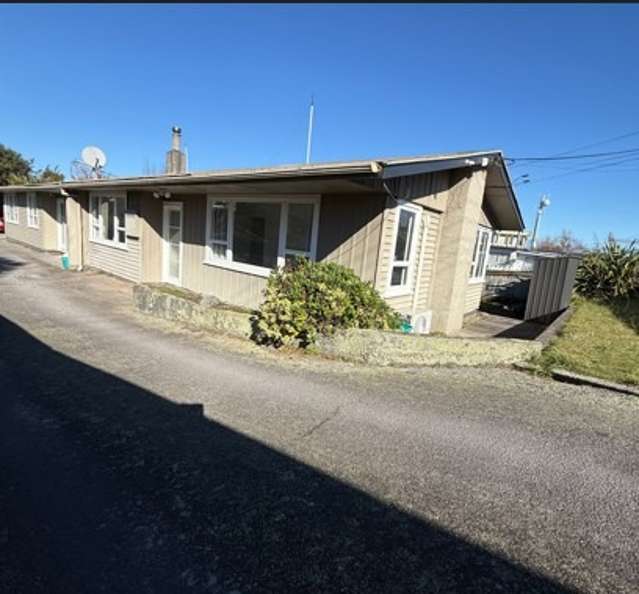 Cosy Renovated Two Bedroom on Waitahanui Avenue, Taupo