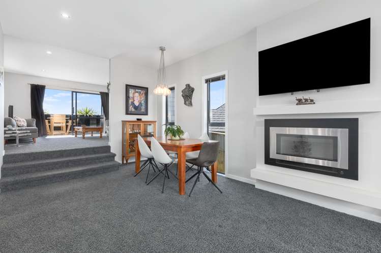 154 Endeavour Drive Whitby_6