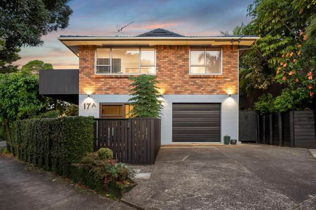 PRIVATE FAMILY OASIS IN RANGITOTO ZONE