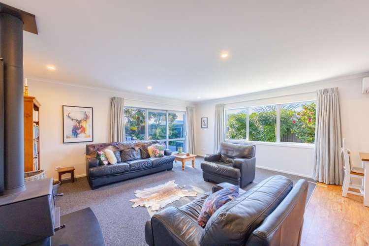 910 Oliphant Road Raureka_6