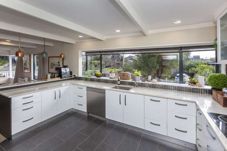 300 Rosetta Road Raumati Beach_9